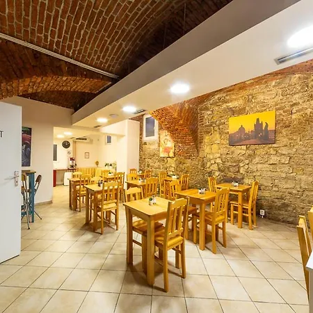 Minimino Hotel