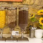 Minimino Hotel 2*