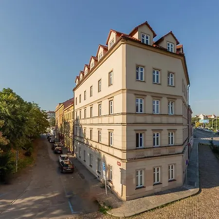 Minimino Otel Prag